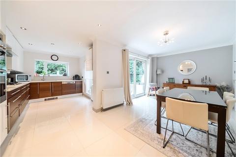 5 bedroom detached house for sale, Kirby Close, Northwood, Middlesex