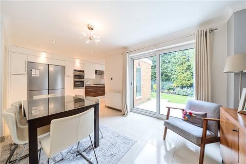 5 bedroom detached house for sale, Kirby Close, Northwood, Middlesex