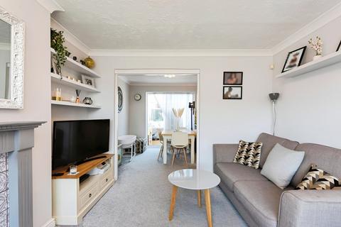 27 Warwick Road, Sutton Coldfield, B73 6SU