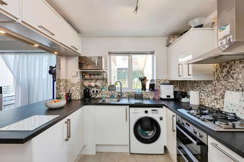 27 Warwick Road, Sutton Coldfield, B73 6SU
