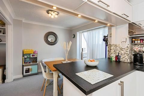 27 Warwick Road, Sutton Coldfield, B73 6SU