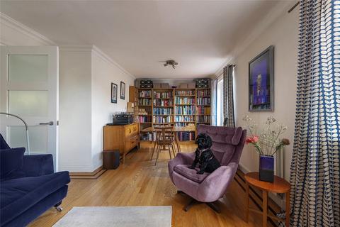 2 bedroom terraced house for sale, Hunslett Street, London E2