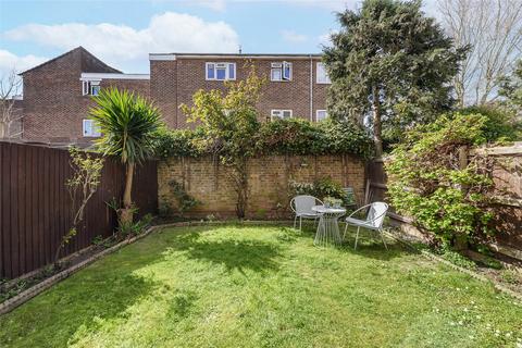 2 bedroom terraced house for sale, Hunslett Street, London E2