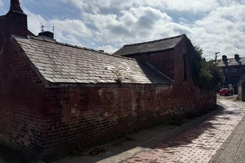 Warehouse to rent - Hoyle Mill Road, Barnsley