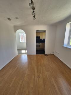 1 bedroom flat to rent, Cherry Blossom Close, London