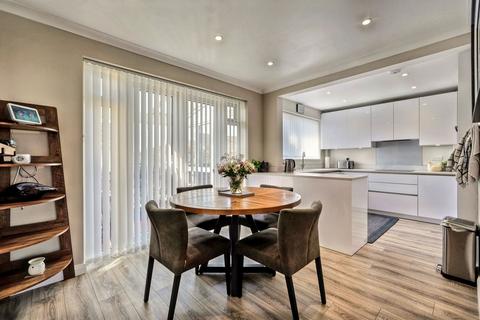 6 Abbotts Way, St Bees, CA27 0HD
