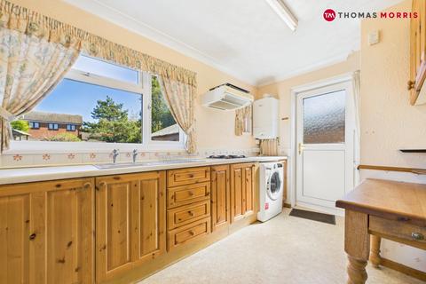 4 bedroom bungalow for sale, Stoneland Avenue, Bedfordshire SG18