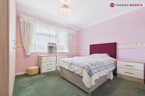 undefined, Stoneland Avenue, Bedfordshire SG18