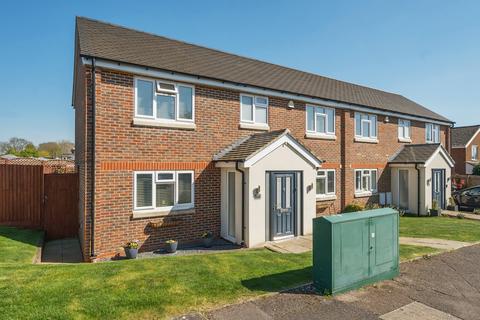 99 Colleton Drive, Twyford, Reading, RG10 0AX
