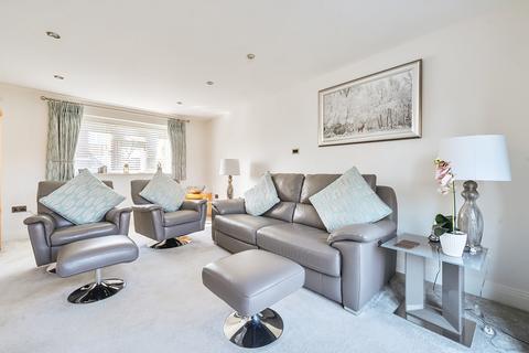 99 Colleton Drive, Twyford, Reading, RG10 0AX