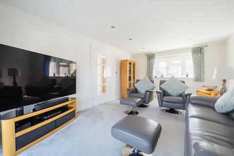 99 Colleton Drive, Twyford, Reading, RG10 0AX