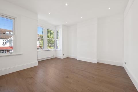 17 Kings Avenue, New Malden, KT3 4DU