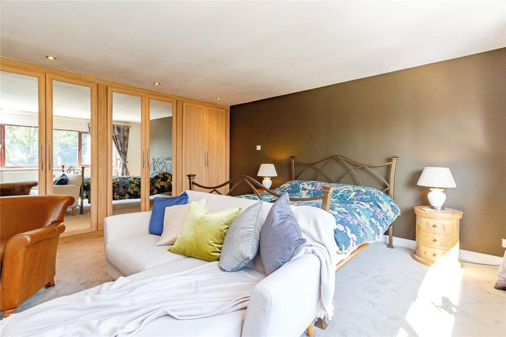 Main Bedroom