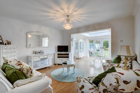 5 bedroom detached house for sale, Clapton Hall Lane, Essex CM6