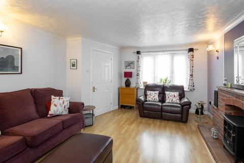 4 bedroom detached house for sale, Cromwell Park Place, Kent CT20