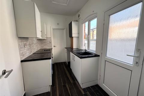 3 bedroom terraced house to rent, Chandos Street, West Midlands CV2