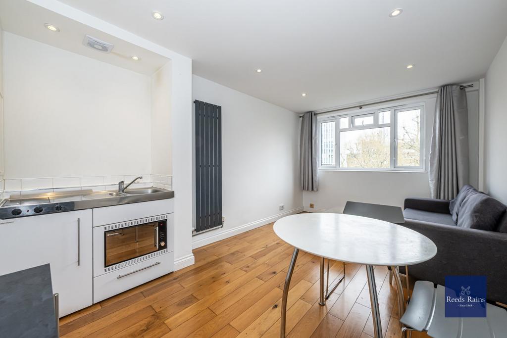 Reception/Kitchen