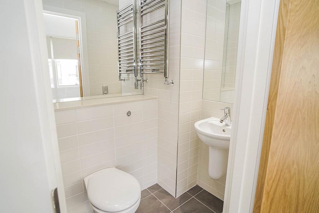 Ensuite