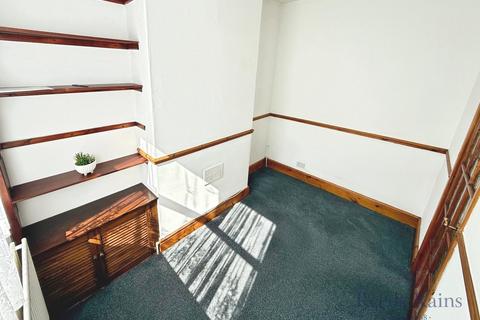 2 bedroom terraced house to rent, Windsmoor Street, Staffordshire ST4