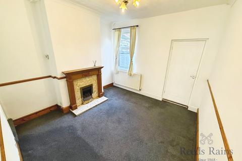 2 bedroom terraced house to rent, Windsmoor Street, Staffordshire ST4