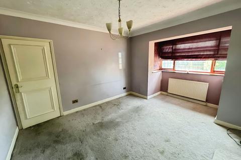 4 bedroom semi-detached house for sale, Kingsway, West Yorkshire WF5
