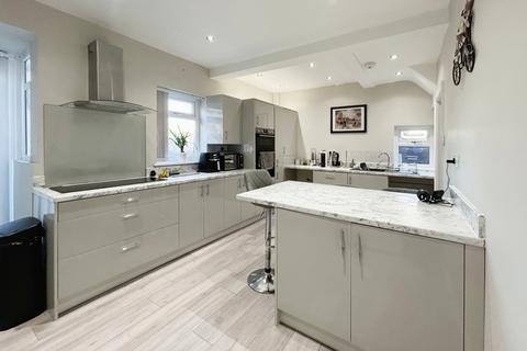 3 bedroom semi-detached house for sale, Giller Close, Preston PR1