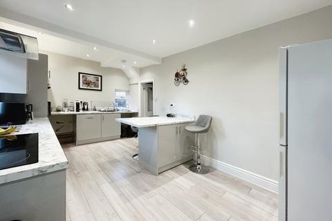 3 bedroom semi-detached house for sale, Giller Close, Preston PR1