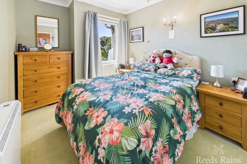 2 bedroom apartment for sale, Grosvenor Crescent, North Yorkshire YO11