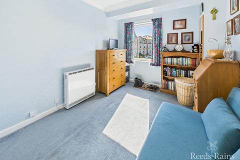 2 bedroom apartment for sale, Grosvenor Crescent, North Yorkshire YO11
