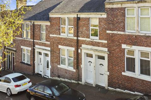 3 bedroom flat for sale, Moore Street, Gateshead NE8