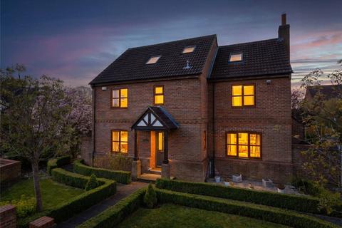 5 bedroom detached house for sale, Park Gate, York YO32