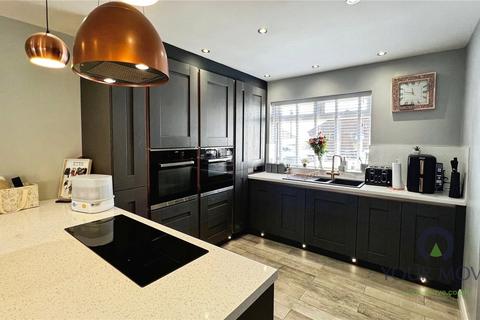 3 bedroom semi-detached house for sale, The Grove, Oldham OL2