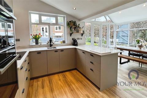 15 Rush Hill Road, Uppermill, Oldham, OL3 6JD