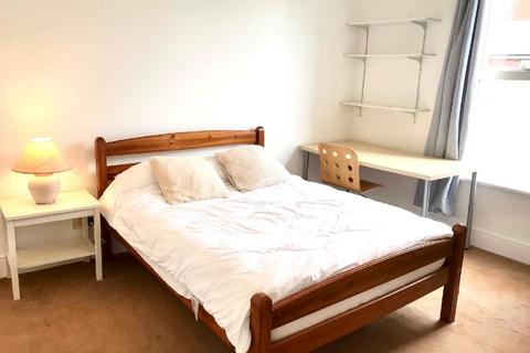 4 bedroom house to rent, Nottingham NG7