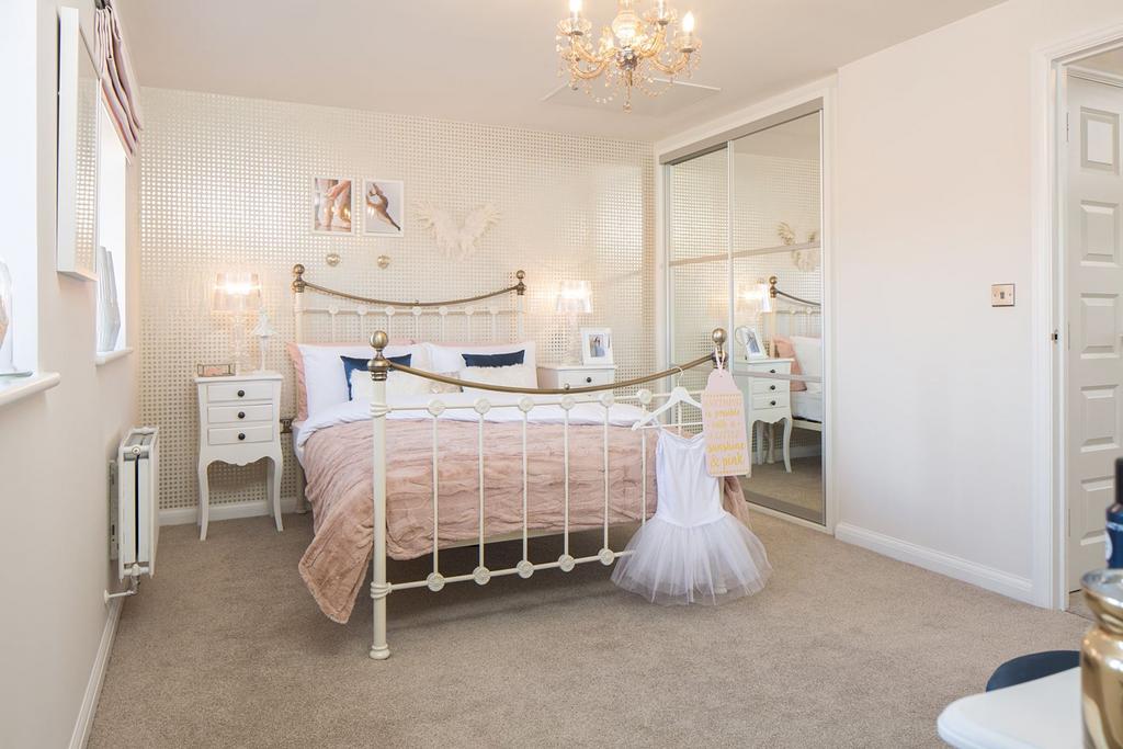 Further good sized bedroom in the Hythie 4...