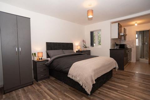 1 bedroom house to rent, Hagley Road West, Smethwick B67