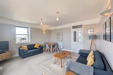 2 bedroom apartment for sale, St. Thomas Street, Ryde, PO33 2DL