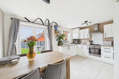 3 bedroom semi-detached house for sale, Dirac Mead, Leighton Buzzard, LU7