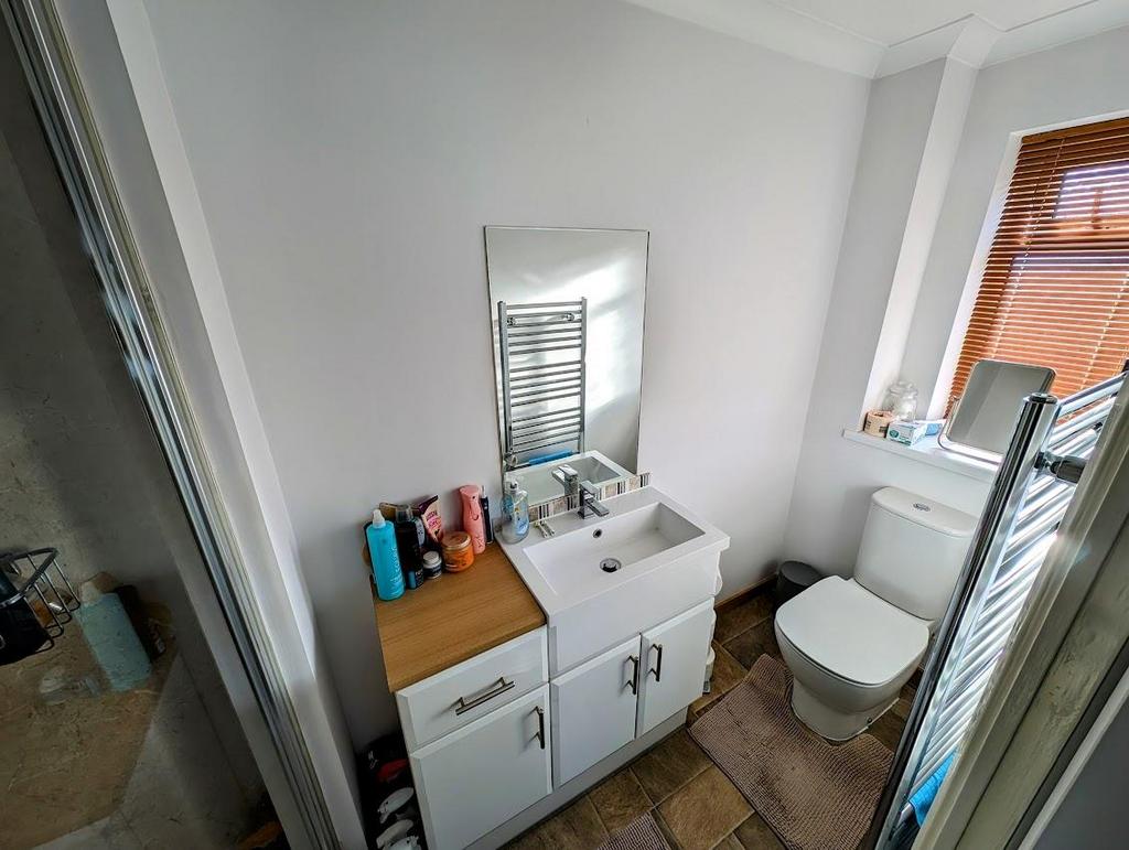 Ensuite.jpg