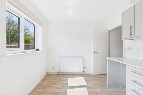 32 Mayfield Close, St Austell, PL25 3PD