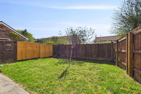 32 Mayfield Close, St Austell, PL25 3PD