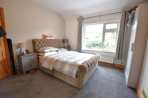 37 Midfield Avenue, Bexleyheath, DA7 6LX
