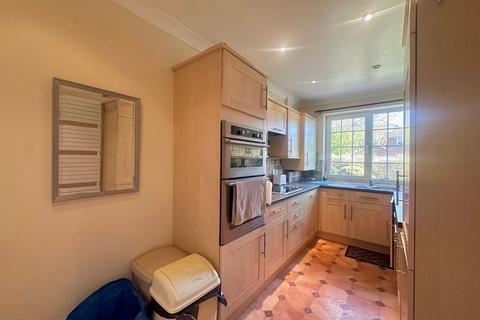 3 bedroom bungalow for sale, Garden Mews, Walmer, Deal, Kent, CT14