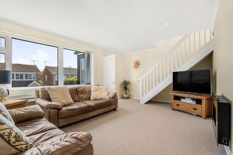 3 Beechfield, Sawbridgeworth, CM21 9NG
