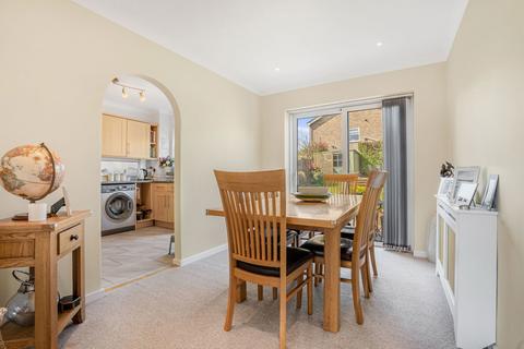 3 Beechfield, Sawbridgeworth, CM21 9NG