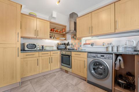 3 Beechfield, Sawbridgeworth, CM21 9NG