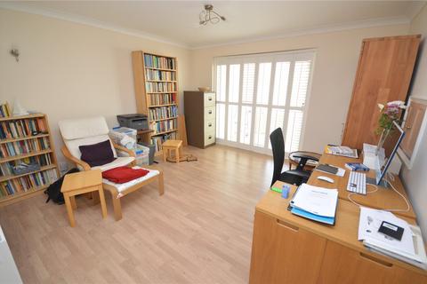 4 bedroom bungalow for sale, Barton Road, Luton, Bedfordshire, LU3