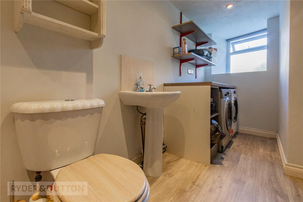 Utility Room/Wc