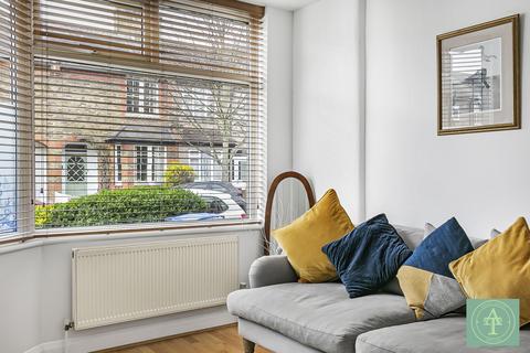 2 bedroom cottage for sale, Landseer Road, EN1