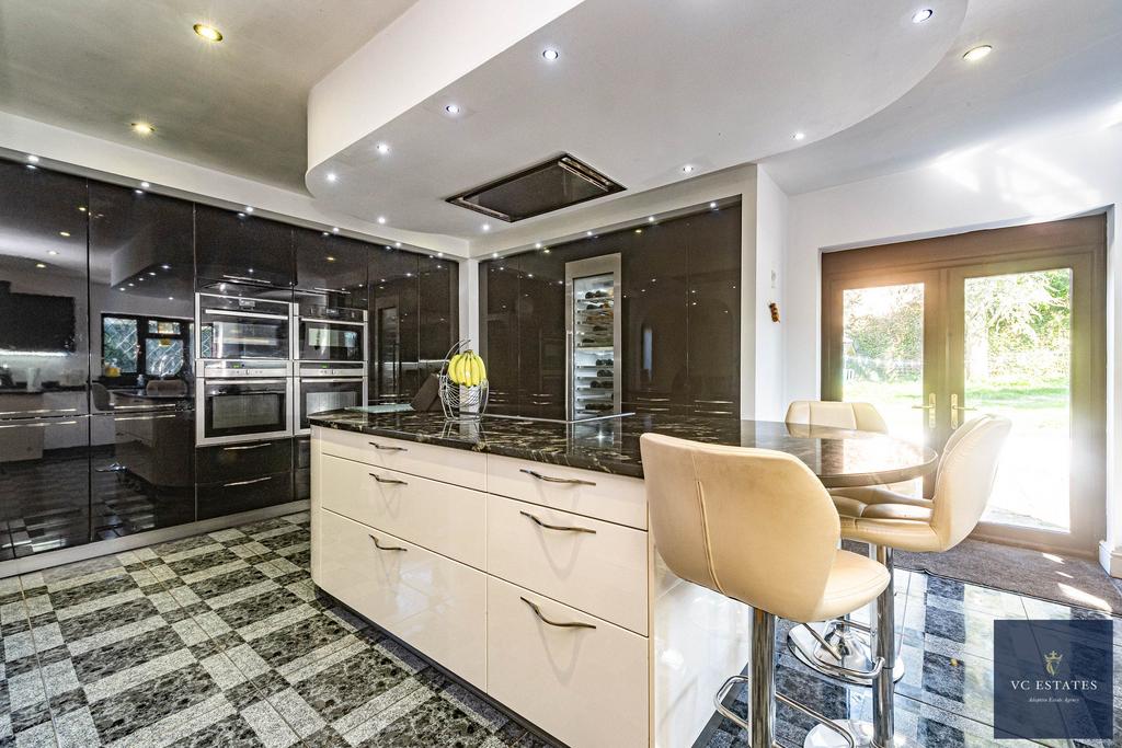 247kempshottlane-33